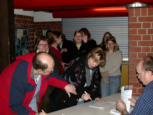 Andrang vor der Veranstaltung