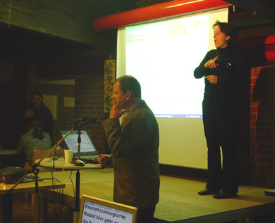 Referent Dr. Zeh mit Dolmetscherin