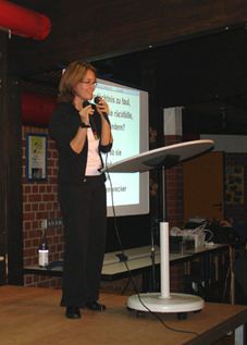 Rita Holthaus referiert